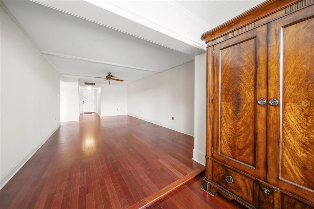 En Venta: $142,000 (2 camas, 1 baños, 865 Pies cuadrados)