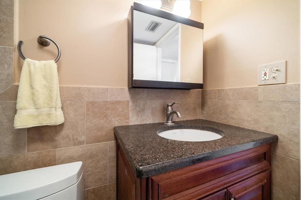 En Venta: $142,000 (2 camas, 1 baños, 865 Pies cuadrados)