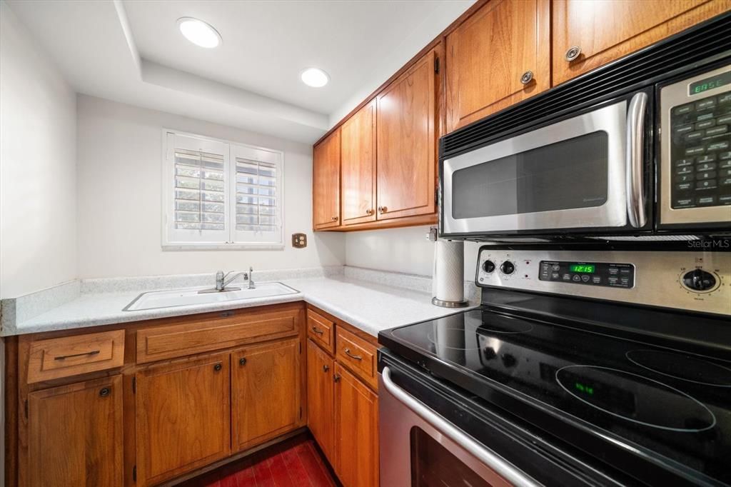 En Venta: $142,000 (2 camas, 1 baños, 865 Pies cuadrados)