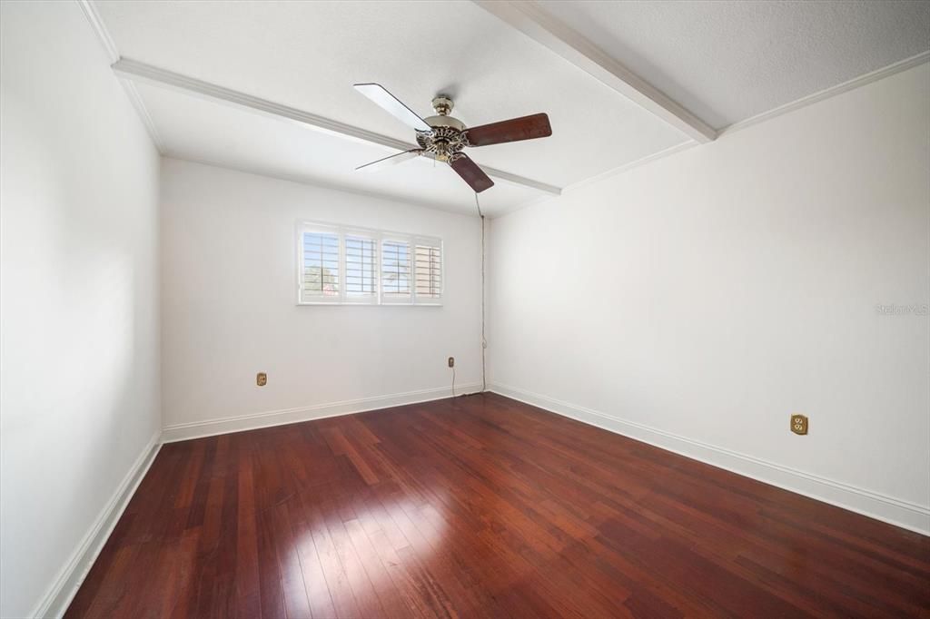 En Venta: $142,000 (2 camas, 1 baños, 865 Pies cuadrados)