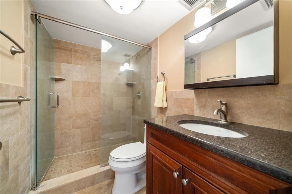 En Venta: $142,000 (2 camas, 1 baños, 865 Pies cuadrados)