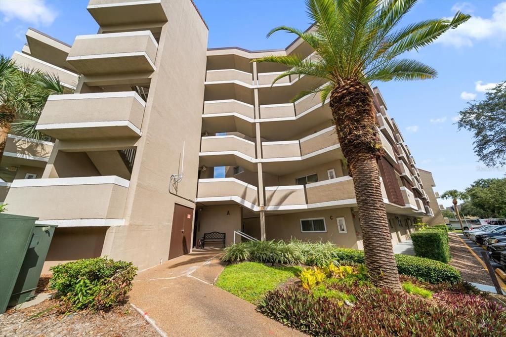 En Venta: $142,000 (2 camas, 1 baños, 865 Pies cuadrados)