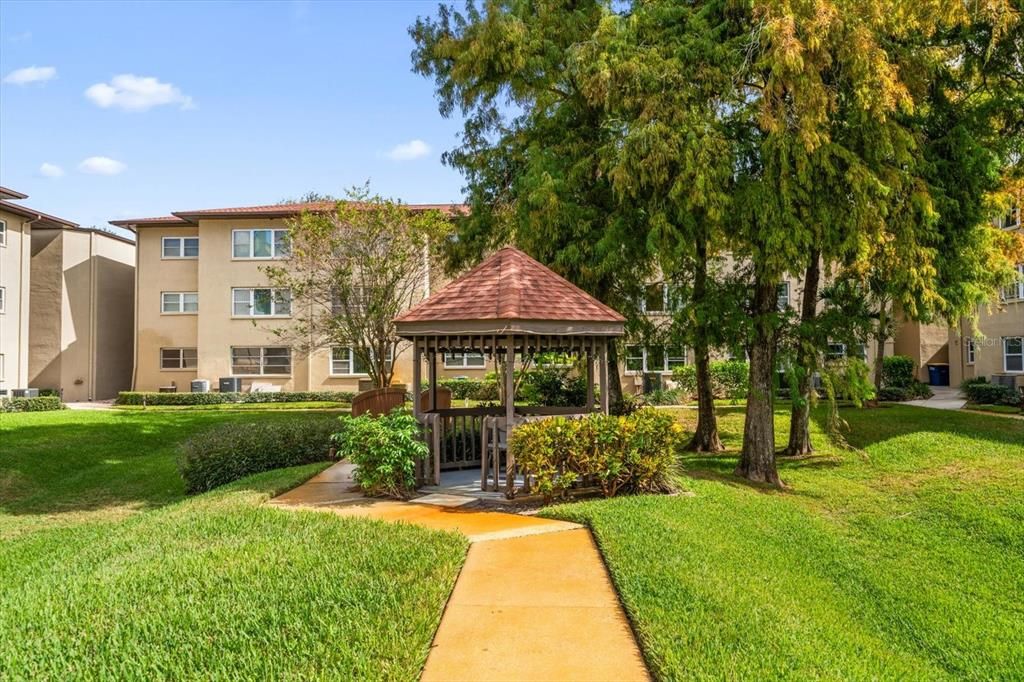 En Venta: $142,000 (2 camas, 1 baños, 865 Pies cuadrados)