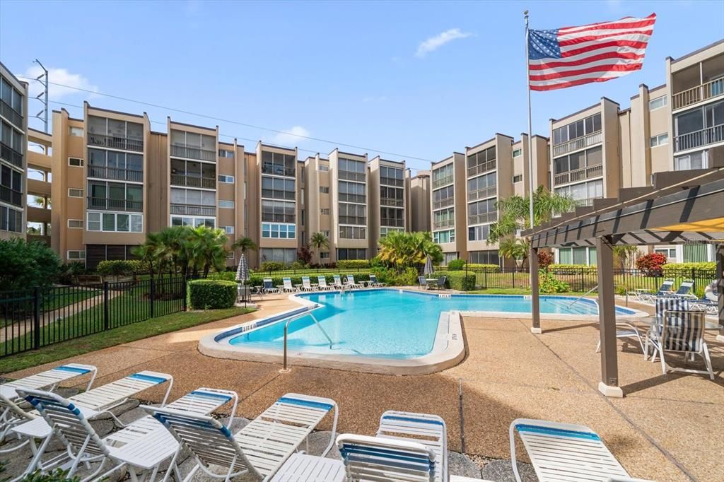 En Venta: $142,000 (2 camas, 1 baños, 865 Pies cuadrados)