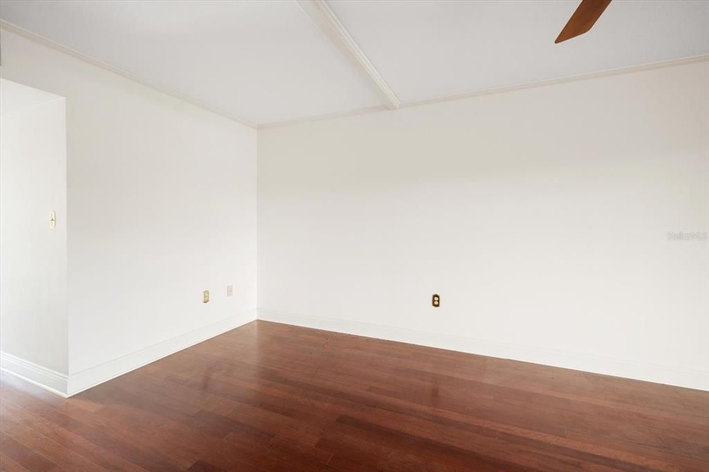 En Venta: $142,000 (2 camas, 1 baños, 865 Pies cuadrados)