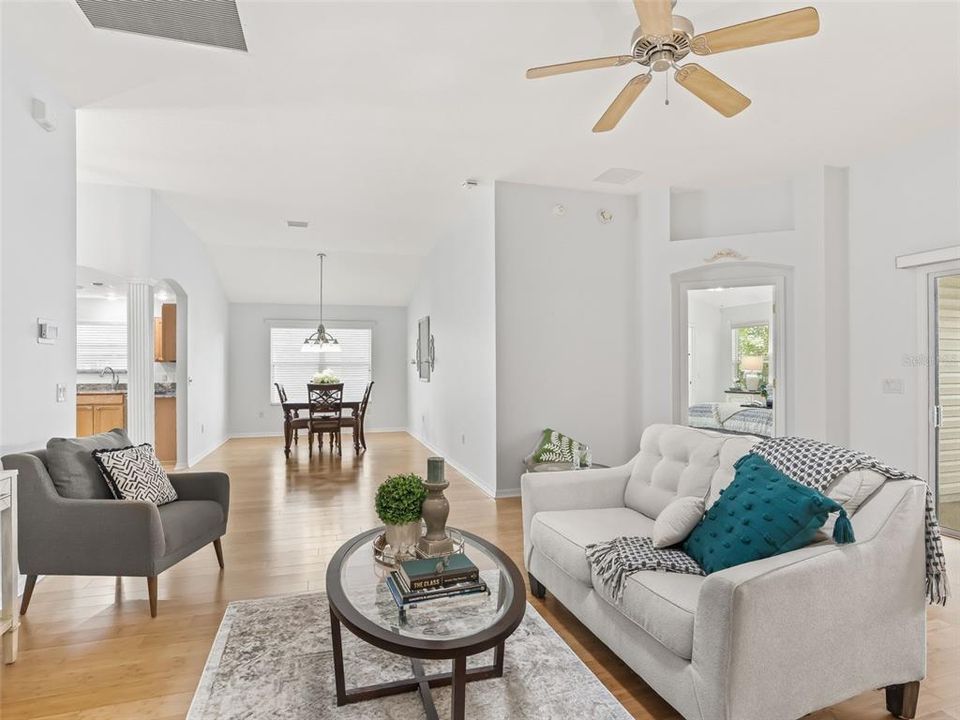 For Sale: $379,900 (3 beds, 2 baths, 1855 Square Feet)