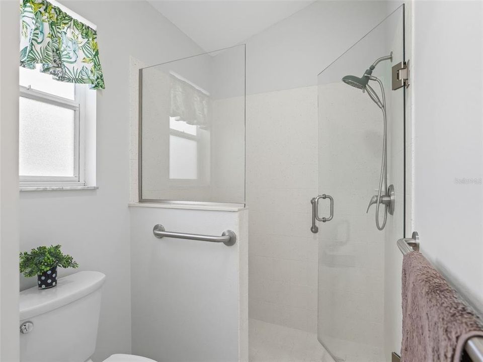 For Sale: $379,900 (3 beds, 2 baths, 1855 Square Feet)