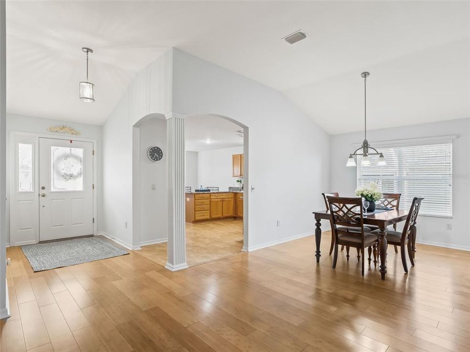 For Sale: $379,900 (3 beds, 2 baths, 1855 Square Feet)