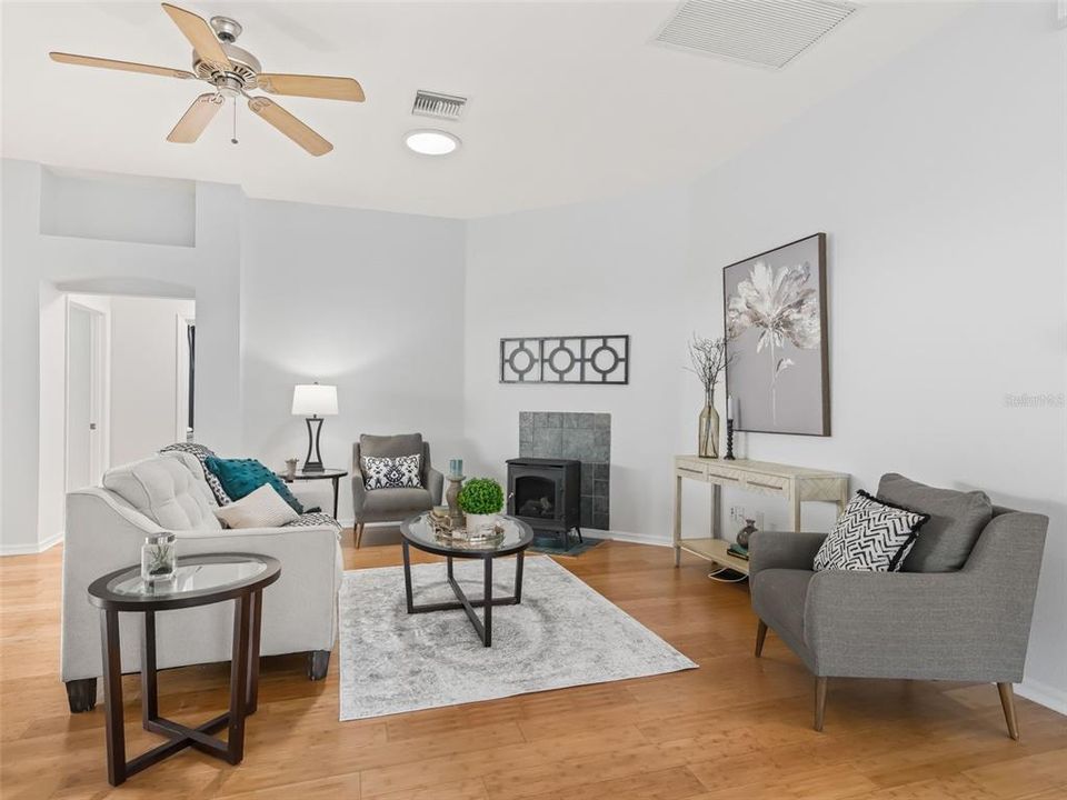 For Sale: $379,900 (3 beds, 2 baths, 1855 Square Feet)