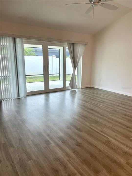 В аренду: $2,350 (3 спален, 2 ванн, 1569 Квадратных фут)