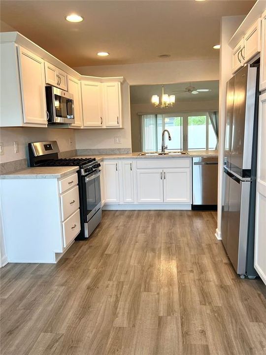 В аренду: $2,350 (3 спален, 2 ванн, 1569 Квадратных фут)