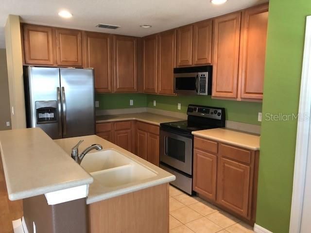 En Renta: $2,250 (3 camas, 2 baños, 1729 Pies cuadrados)