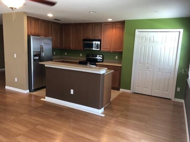 En Renta: $2,250 (3 camas, 2 baños, 1729 Pies cuadrados)