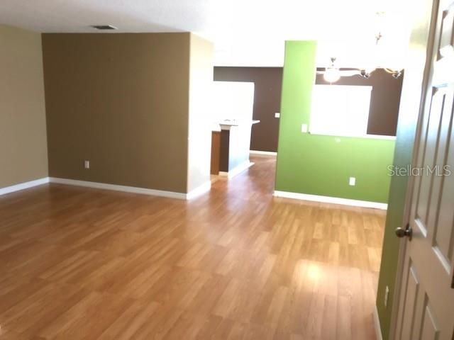 En Renta: $2,250 (3 camas, 2 baños, 1729 Pies cuadrados)