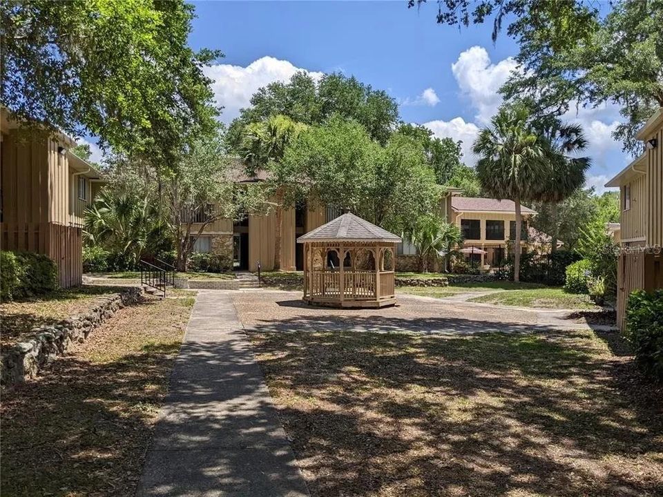 В аренду: $1,350 (1 спален, 1 ванн, 630 Квадратных фут)