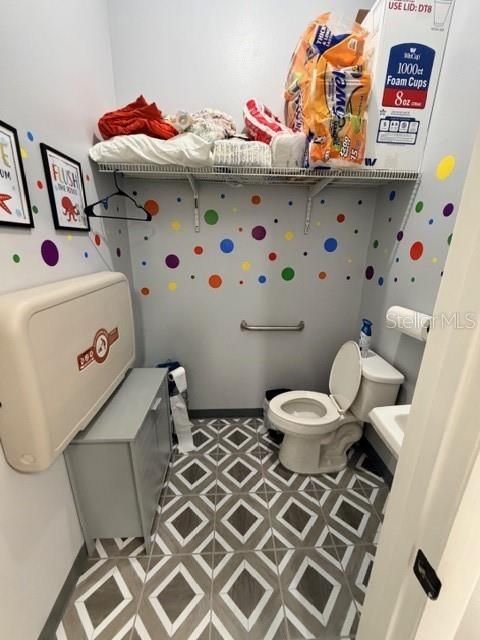 На продажу: $13,020 (0 спален, 0 ванн, 13432 Квадратных фут)