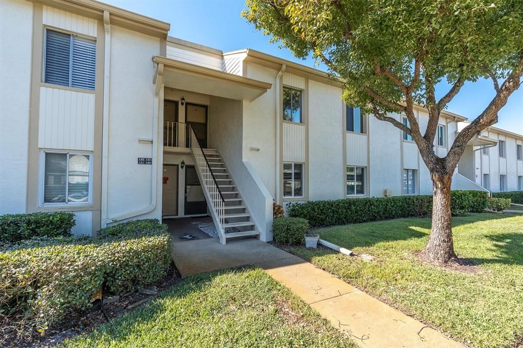 For Sale: $173,000 (2 beds, 2 baths, 1054 Square Feet)