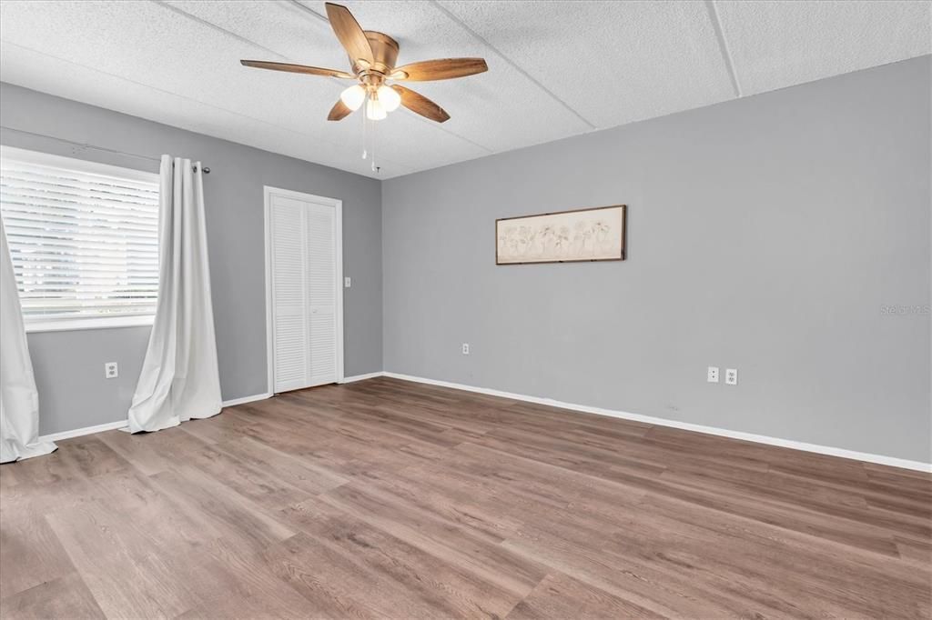 For Sale: $173,000 (2 beds, 2 baths, 1054 Square Feet)