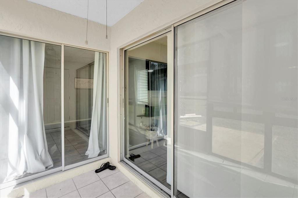 For Sale: $173,000 (2 beds, 2 baths, 1054 Square Feet)