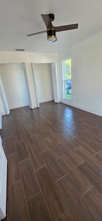 出租: $1,600 (2 贝兹, 2 浴室, 1008 平方英尺)