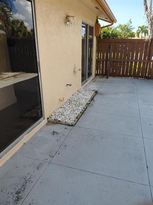 出租: $1,600 (2 贝兹, 2 浴室, 1008 平方英尺)