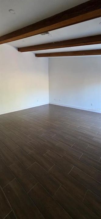 出租: $1,600 (2 贝兹, 2 浴室, 1008 平方英尺)