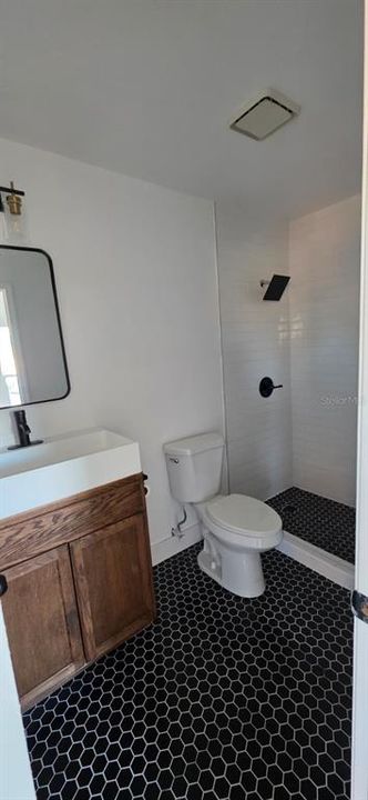 出租: $1,600 (2 贝兹, 2 浴室, 1008 平方英尺)