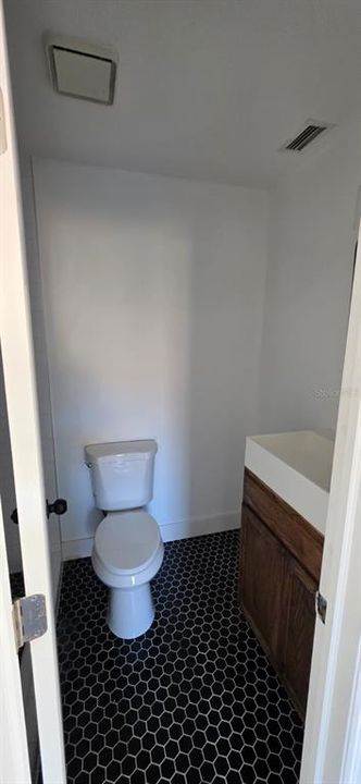 出租: $1,600 (2 贝兹, 2 浴室, 1008 平方英尺)