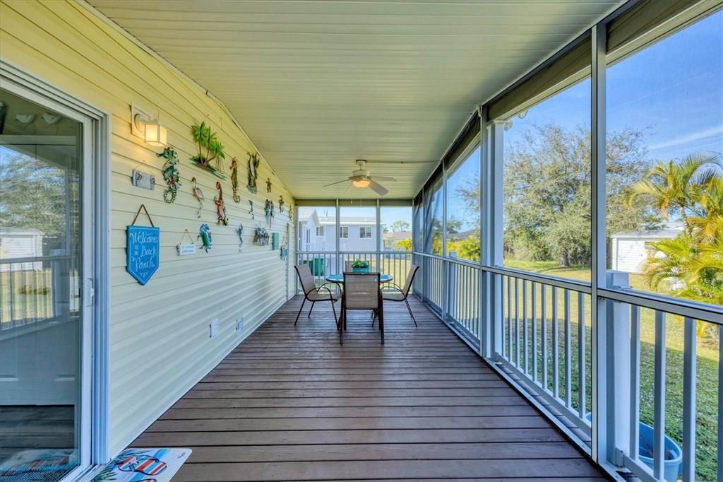 For Sale: $199,900 (2 beds, 2 baths, 1134 Square Feet)