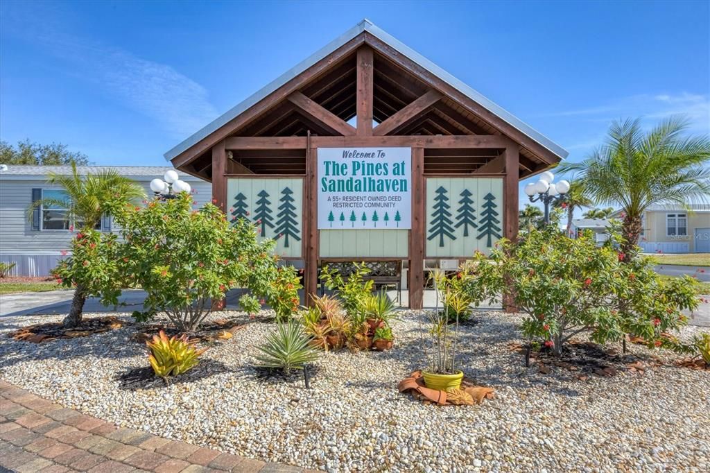 For Sale: $199,900 (2 beds, 2 baths, 1134 Square Feet)