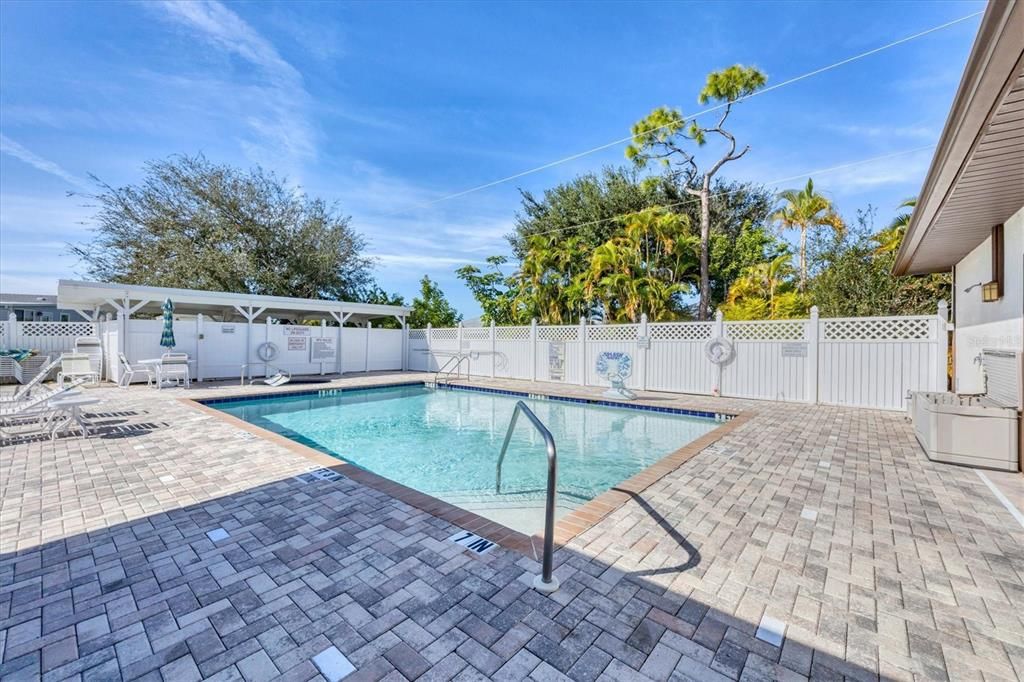 For Sale: $199,900 (2 beds, 2 baths, 1134 Square Feet)