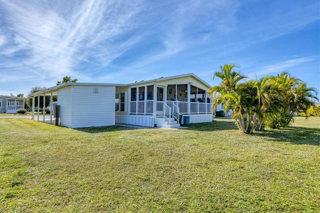 For Sale: $199,900 (2 beds, 2 baths, 1134 Square Feet)