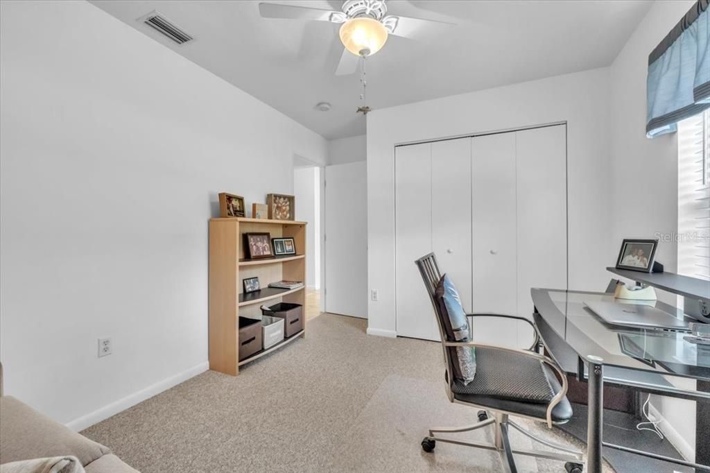 Active With Contract: $324,900 (3 beds, 2 baths, 1354 Square Feet)