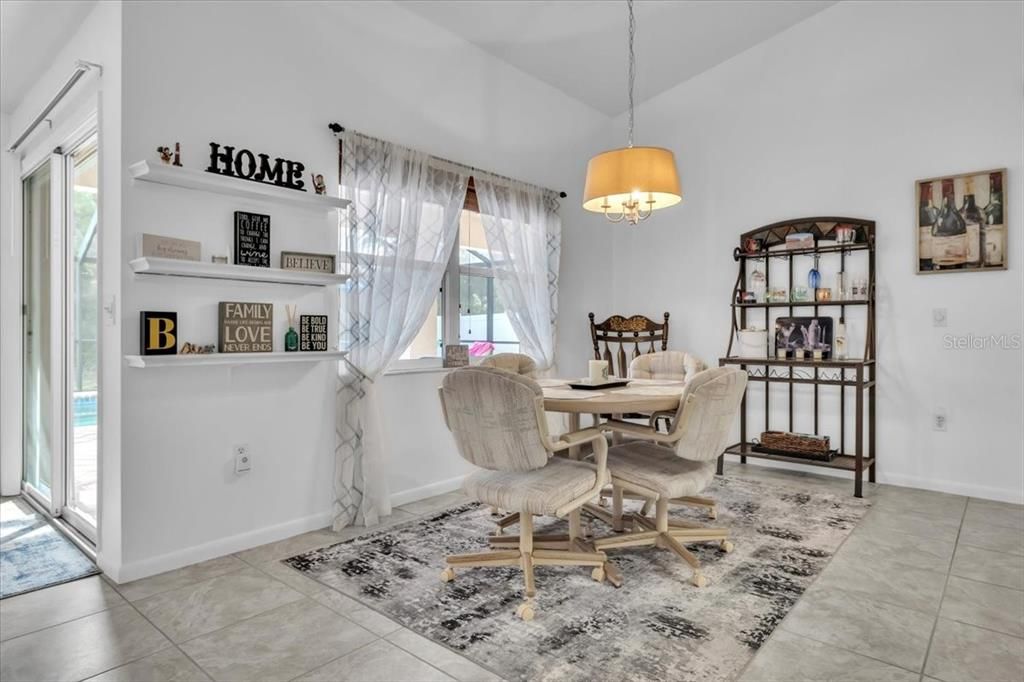 Active With Contract: $324,900 (3 beds, 2 baths, 1354 Square Feet)