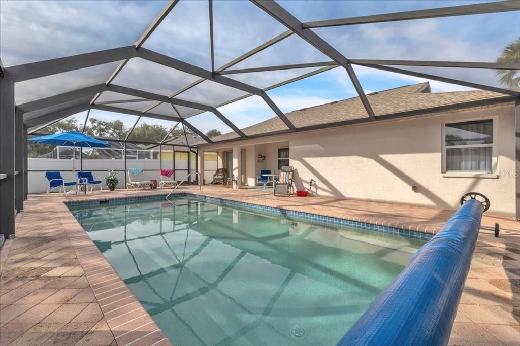 Active With Contract: $324,900 (3 beds, 2 baths, 1354 Square Feet)