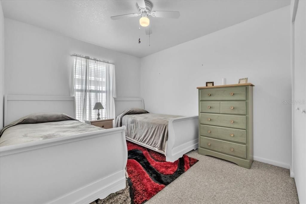 Active With Contract: $324,900 (3 beds, 2 baths, 1354 Square Feet)