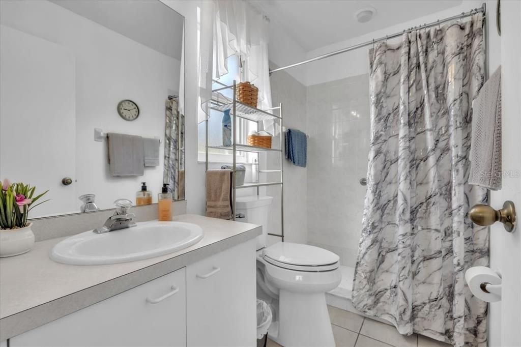 Active With Contract: $324,900 (3 beds, 2 baths, 1354 Square Feet)