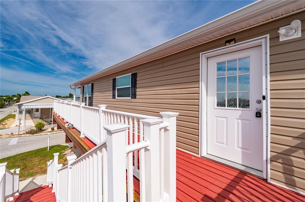 For Sale: $322,500 (2 beds, 2 baths, 1620 Square Feet)