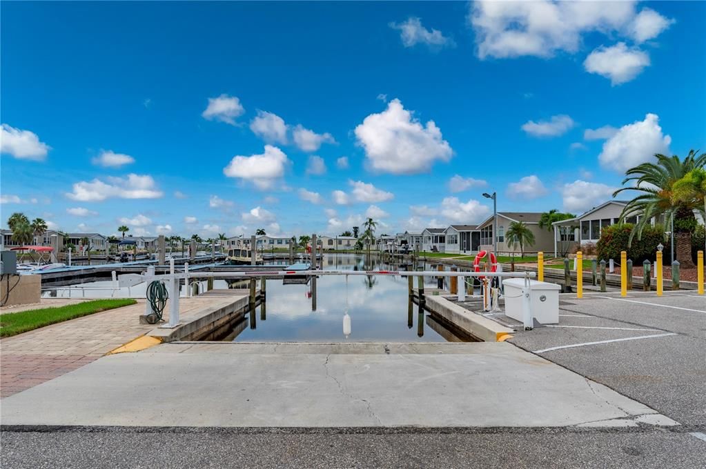 For Sale: $322,500 (2 beds, 2 baths, 1620 Square Feet)