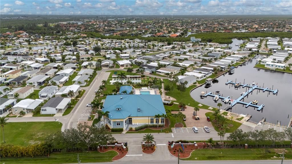 For Sale: $322,500 (2 beds, 2 baths, 1620 Square Feet)