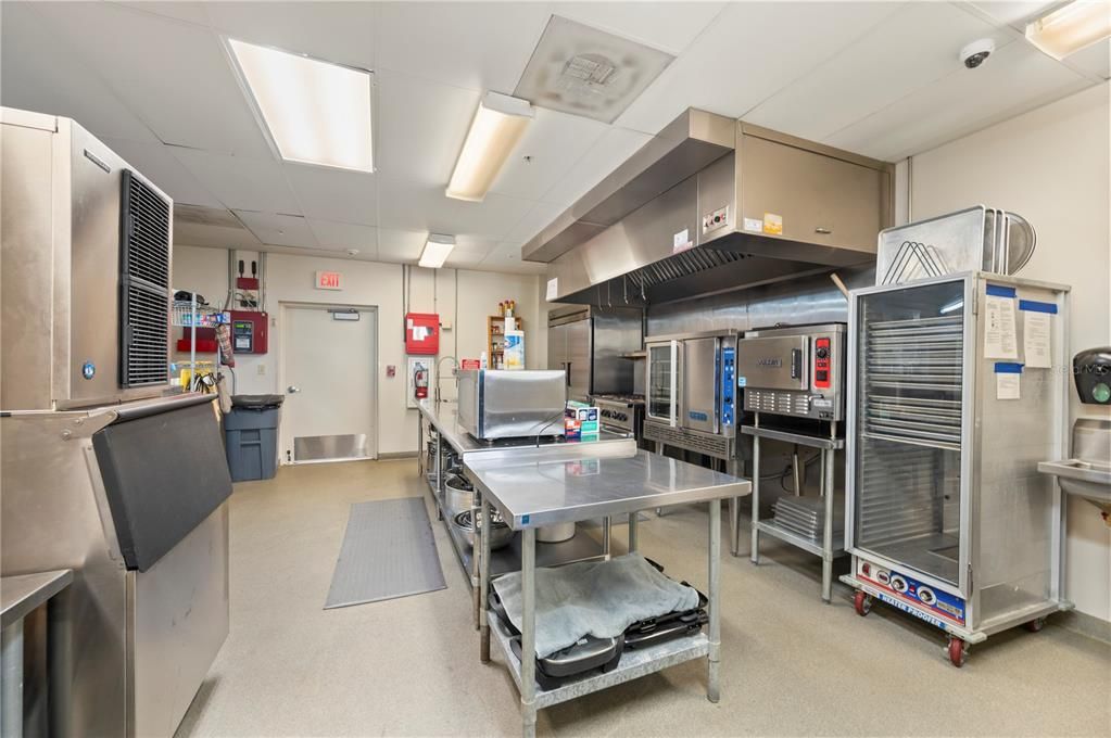 For Sale: $322,500 (2 beds, 2 baths, 1620 Square Feet)