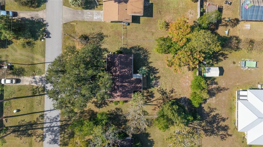 For Sale: $205,000 (2 beds, 1 baths, 816 Square Feet)