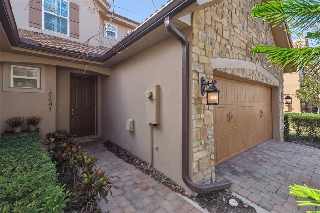 Active With Contract: $525,000 (4 beds, 3 baths, 2136 Square Feet)