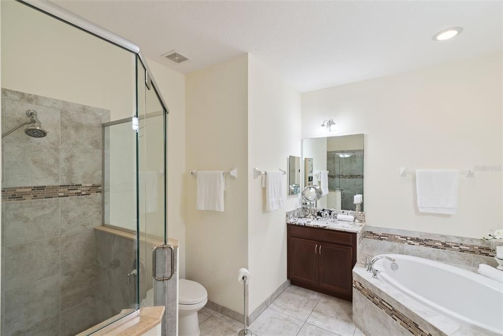 Active With Contract: $525,000 (4 beds, 3 baths, 2136 Square Feet)