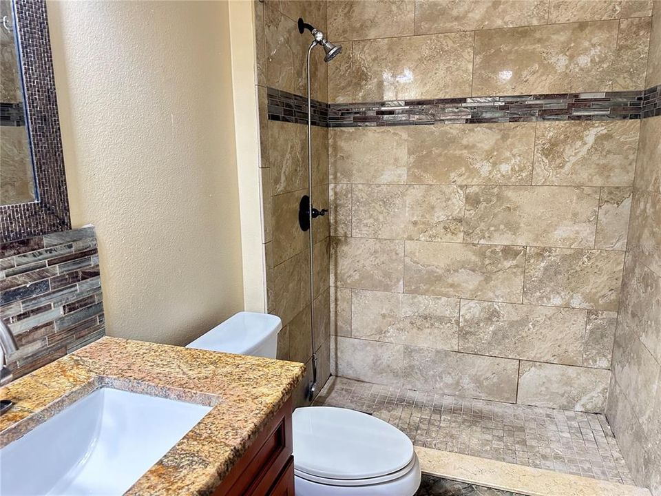 For Rent: $2,075 (4 beds, 2 baths, 1991 Square Feet)