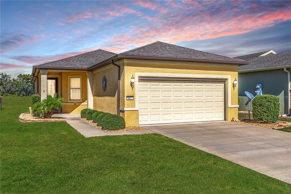 Под контрактом: $259,900 (2 спален, 2 ванн, 1305 Квадратных фут)