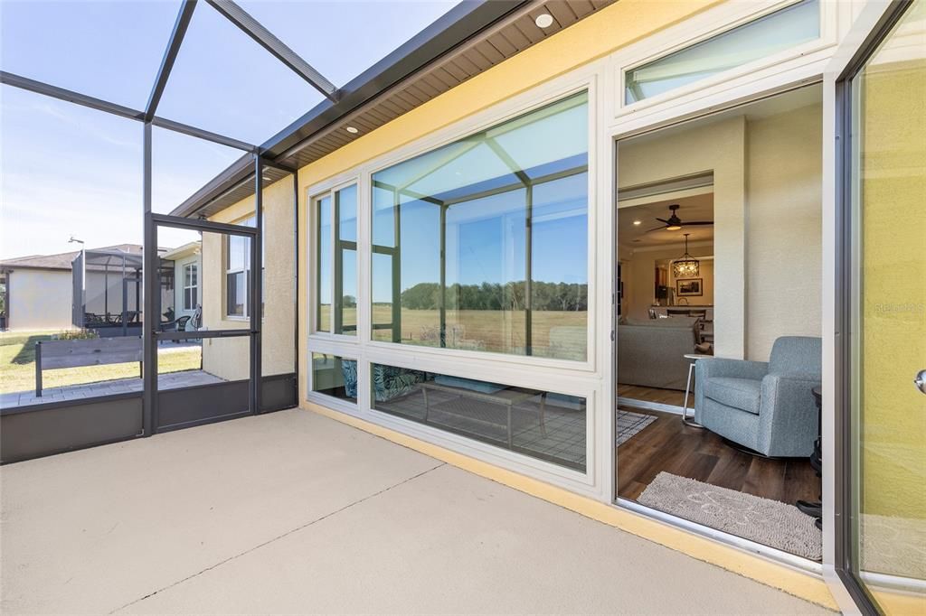 Под контрактом: $259,900 (2 спален, 2 ванн, 1305 Квадратных фут)