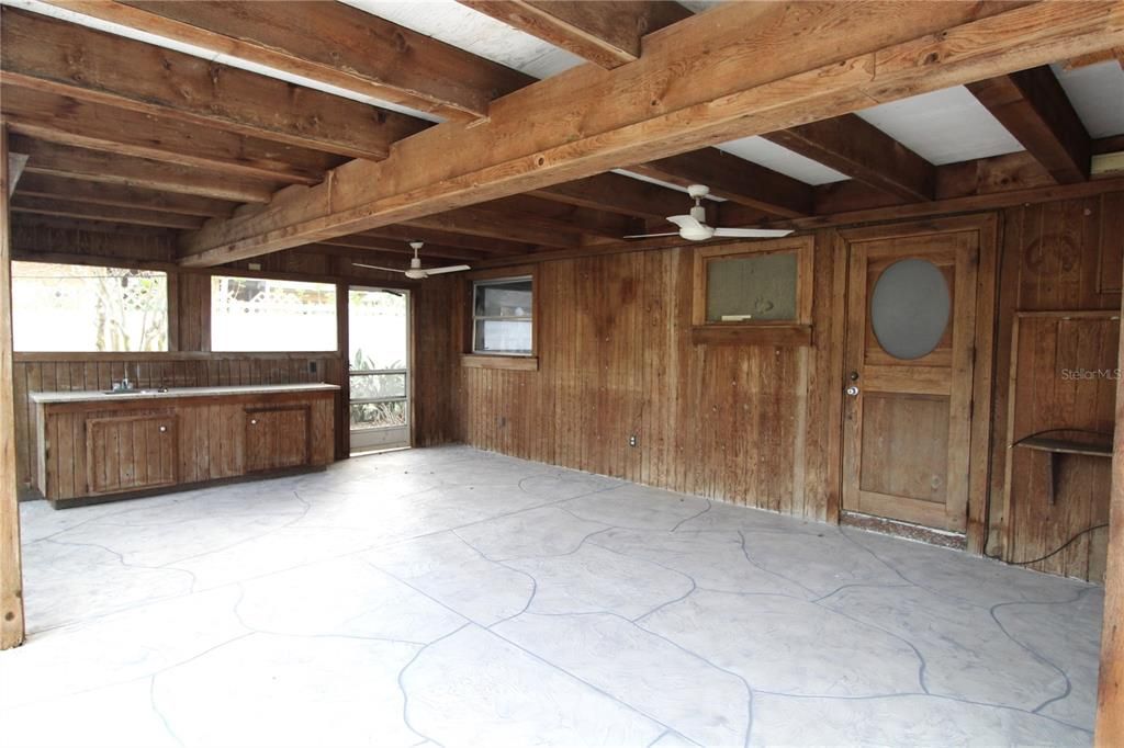 For Rent: $3,500 (3 beds, 2 baths, 1608 Square Feet)