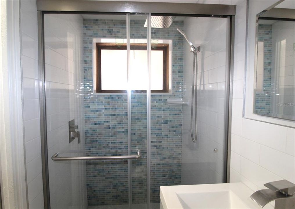 For Rent: $3,500 (3 beds, 2 baths, 1608 Square Feet)