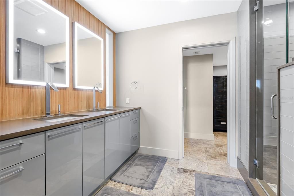 На продажу: $2,999,999 (3 спален, 3 ванн, 2780 Квадратных фут)